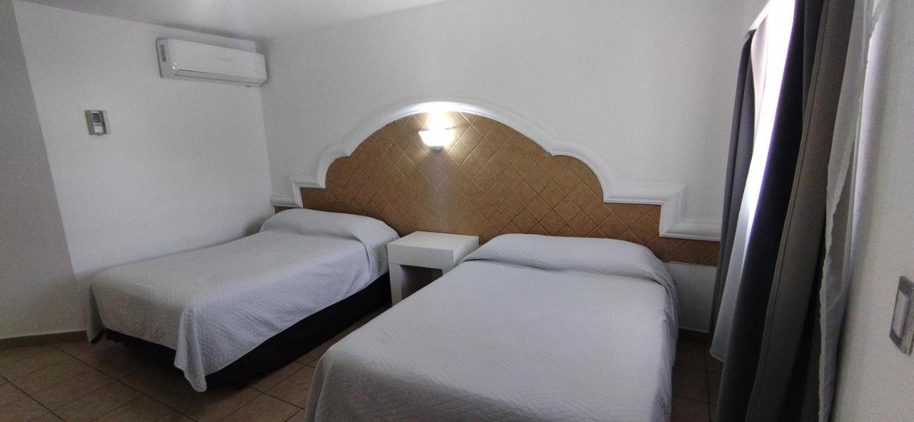 Hotel Casa Blanca Heroica Caborca Exterior photo